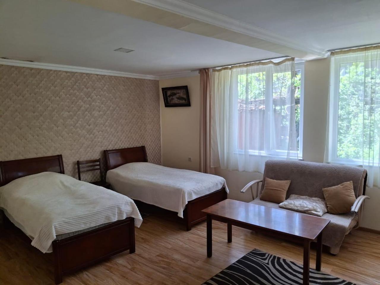 Center Hotel Goris Exterior foto